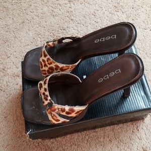 Real leopard hair, really cute slide and comfy